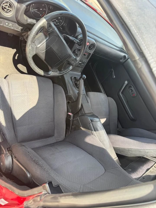 1990 Mazda NA MX-5 Miata - Image 9 of 11