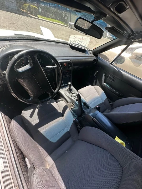1990 Mazda NA MX-5 Miata - Image 2 of 9
