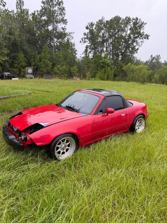 1990 Mazda NA MX-5 Miata - Image 2 of 16