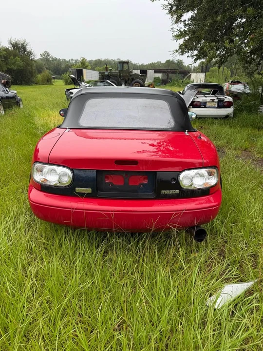 1990 Mazda NA MX-5 Miata - Image 6 of 16