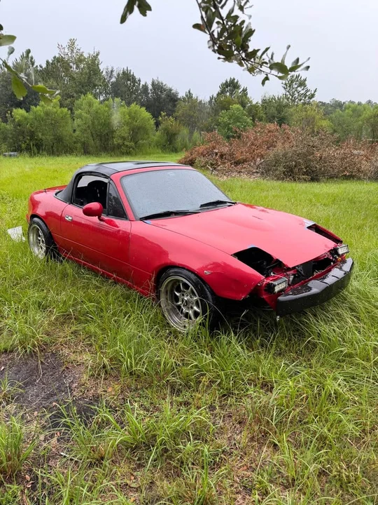1990 Mazda NA MX-5 Miata - Image 9 of 16