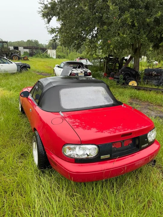 1990 Mazda NA MX-5 Miata - Image 5 of 16