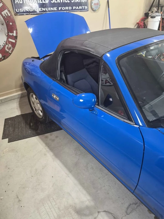 1990 Mazda NA MX-5 Miata - Image 2 of 14