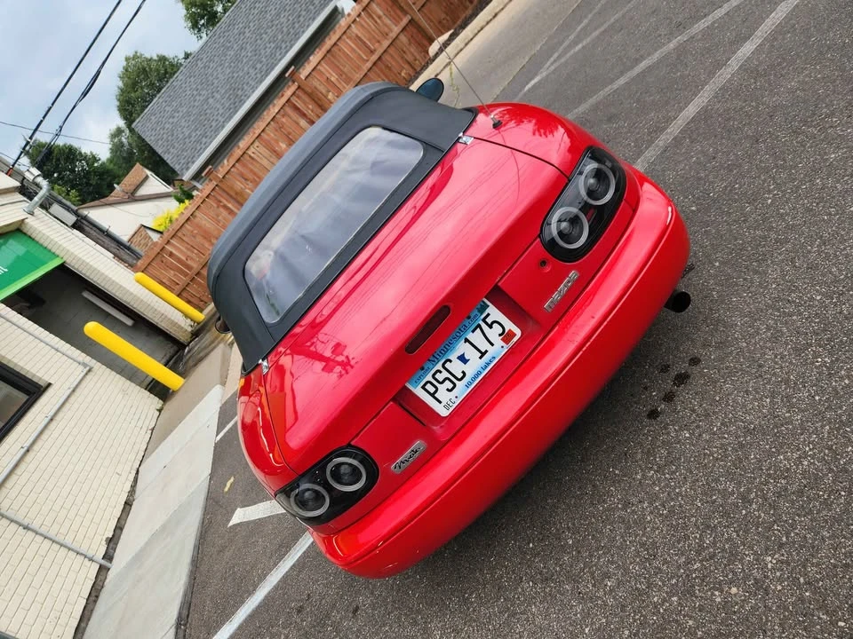 1990 Mazda NA MX-5 Miata - Image 6 of 10
