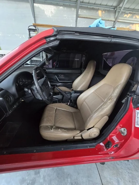 1990 Mazda NA MX-5 Miata - Image 7 of 11
