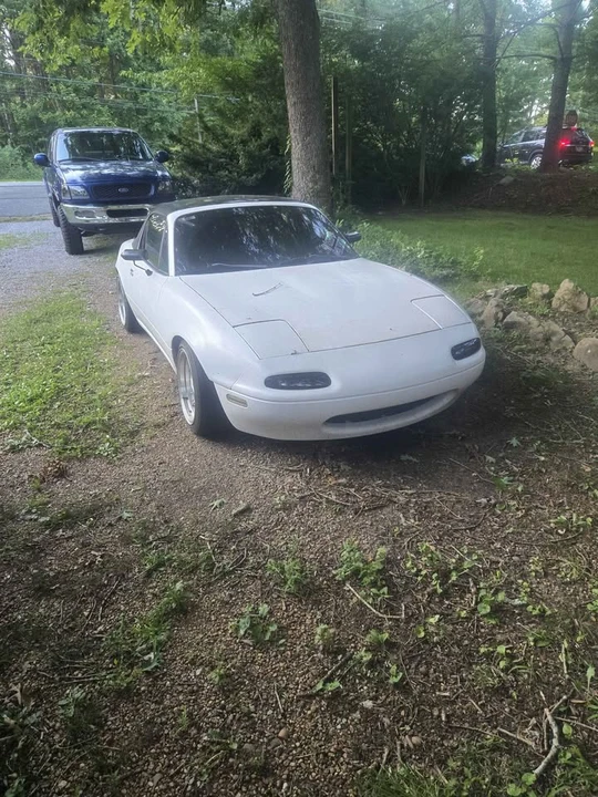 1990 Mazda NA MX-5 Miata - Image 2 of 5
