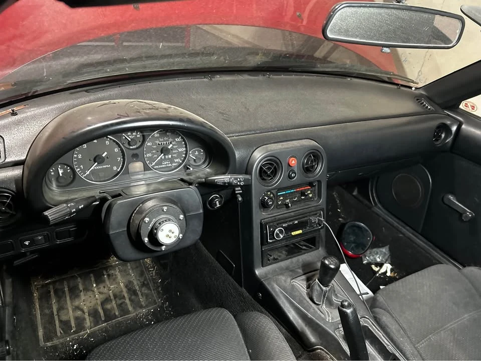 1990 Mazda NA MX-5 Miata - Image 8 of 9