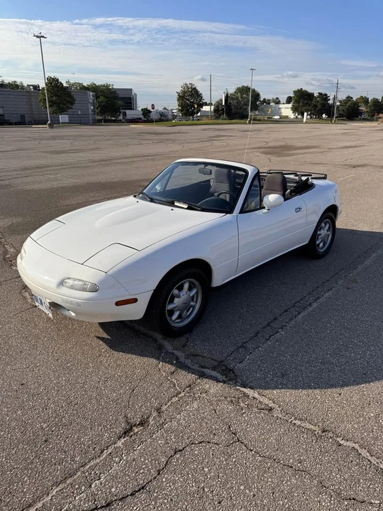 1990 Mazda NA MX-5 Miata - Image 3 of 10