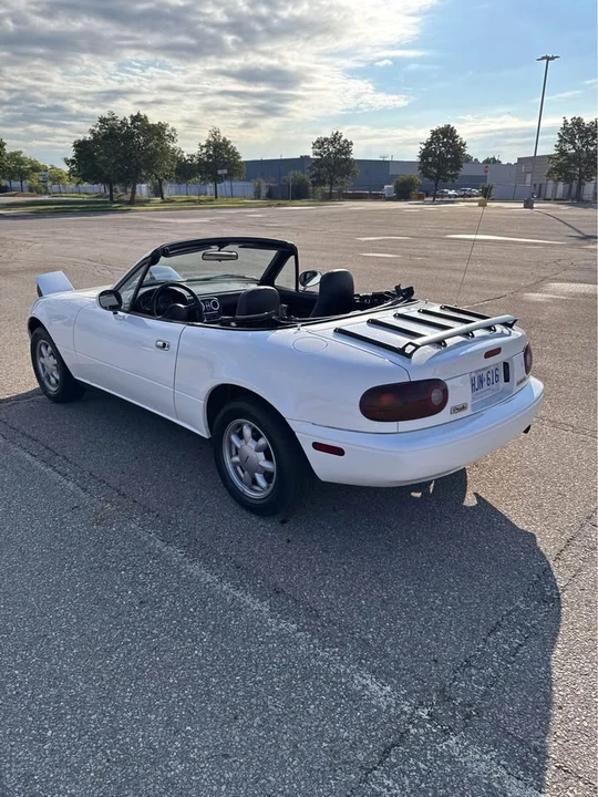 1990 Mazda NA MX-5 Miata - Image 4 of 10
