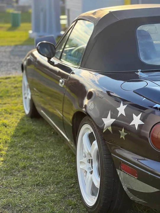 1990 Mazda NA MX-5 Miata - Image 7 of 8