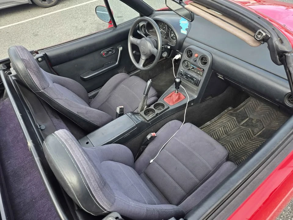 1990 Mazda NA MX-5 Miata - Image 7 of 11