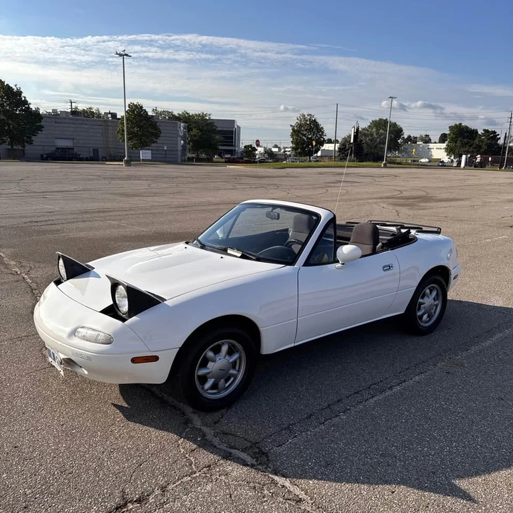1990 Mazda NA MX-5 Miata - Image 10 of 10