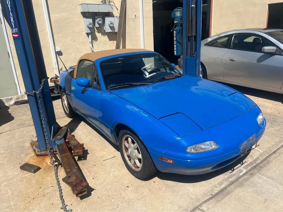 1990 Mazda NA MX-5 Miata - Image 3 of 8