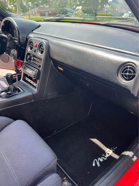 1990 Mazda NA MX-5 Miata - Image 10 of 14