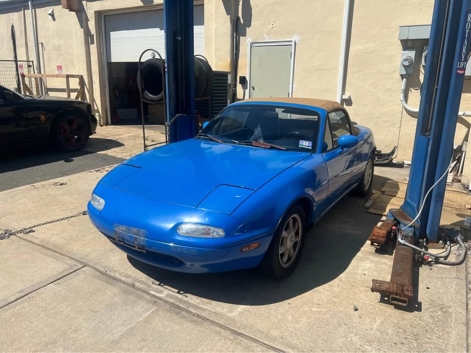 1990 Mazda NA MX-5 Miata - Image 2 of 8