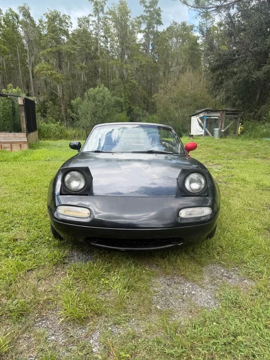 1990 Mazda NA MX-5 Miata - Image 6 of 10