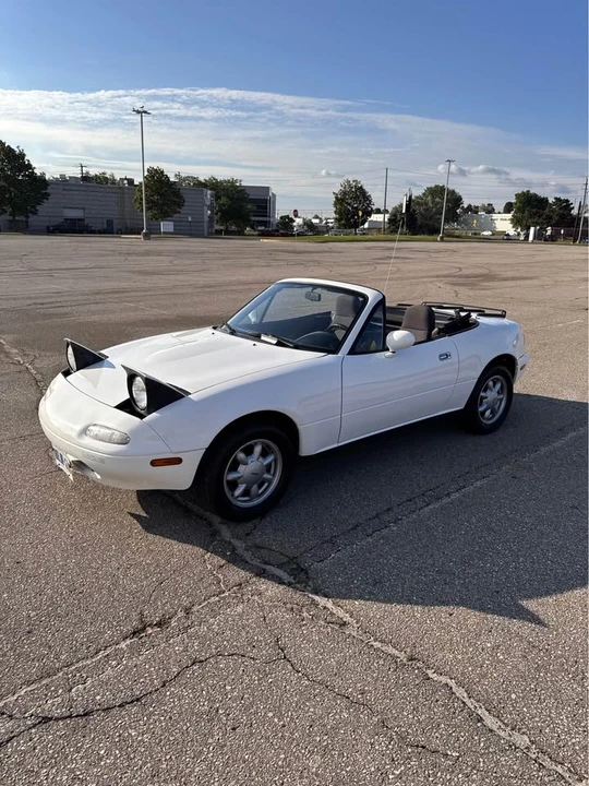 1990 Mazda NA MX-5 Miata - Image 3 of 10