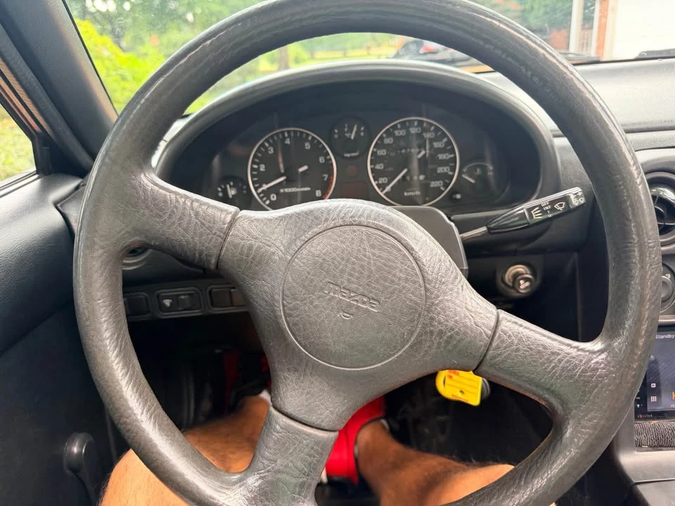1990 Mazda NA MX-5 Miata - Image 18 of 19