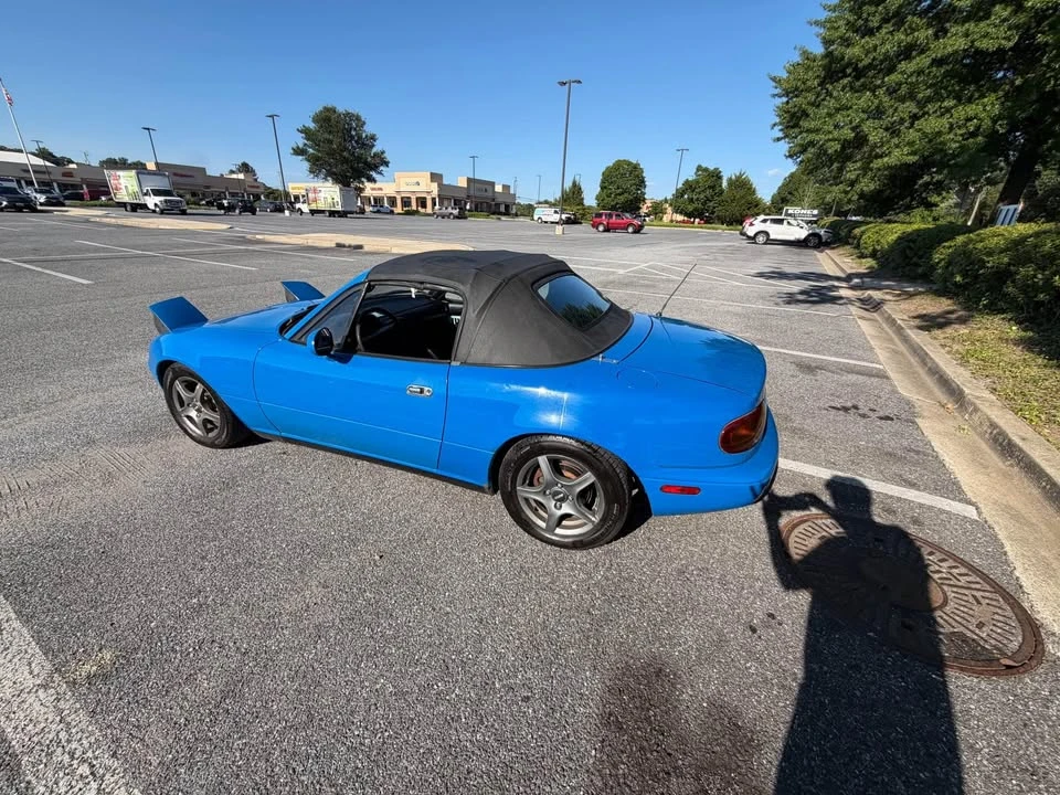 1990 Mazda NA MX-5 Miata - Image 5 of 16
