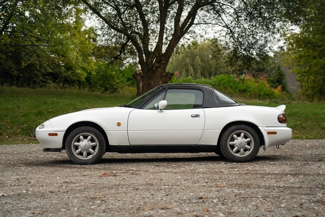1990 Mazda NA MX-5 Miata - Image 5 of 30