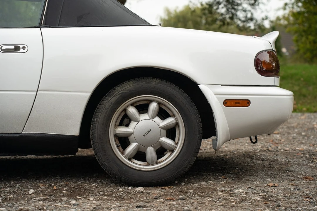 1990 Mazda NA MX-5 Miata - Image 21 of 30