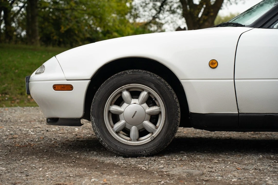 1990 Mazda NA MX-5 Miata - Image 20 of 30