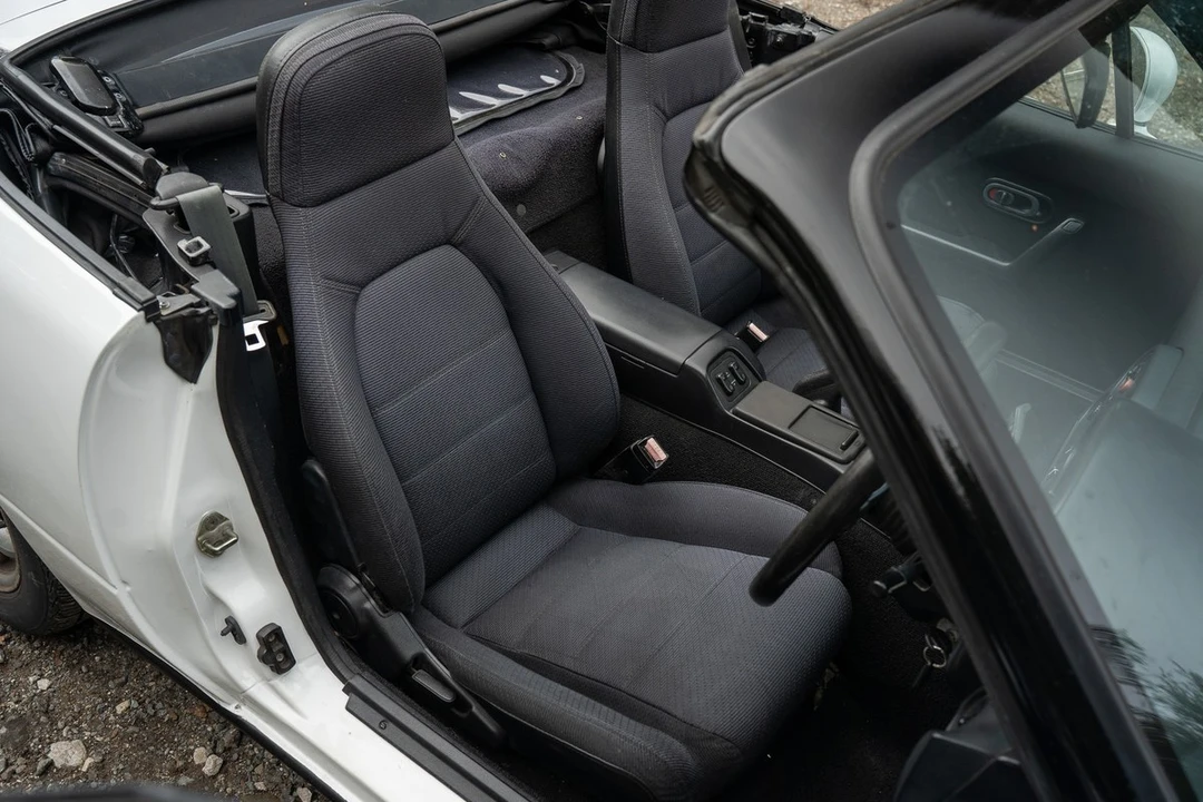 1990 Mazda NA MX-5 Miata - Image 7 of 30