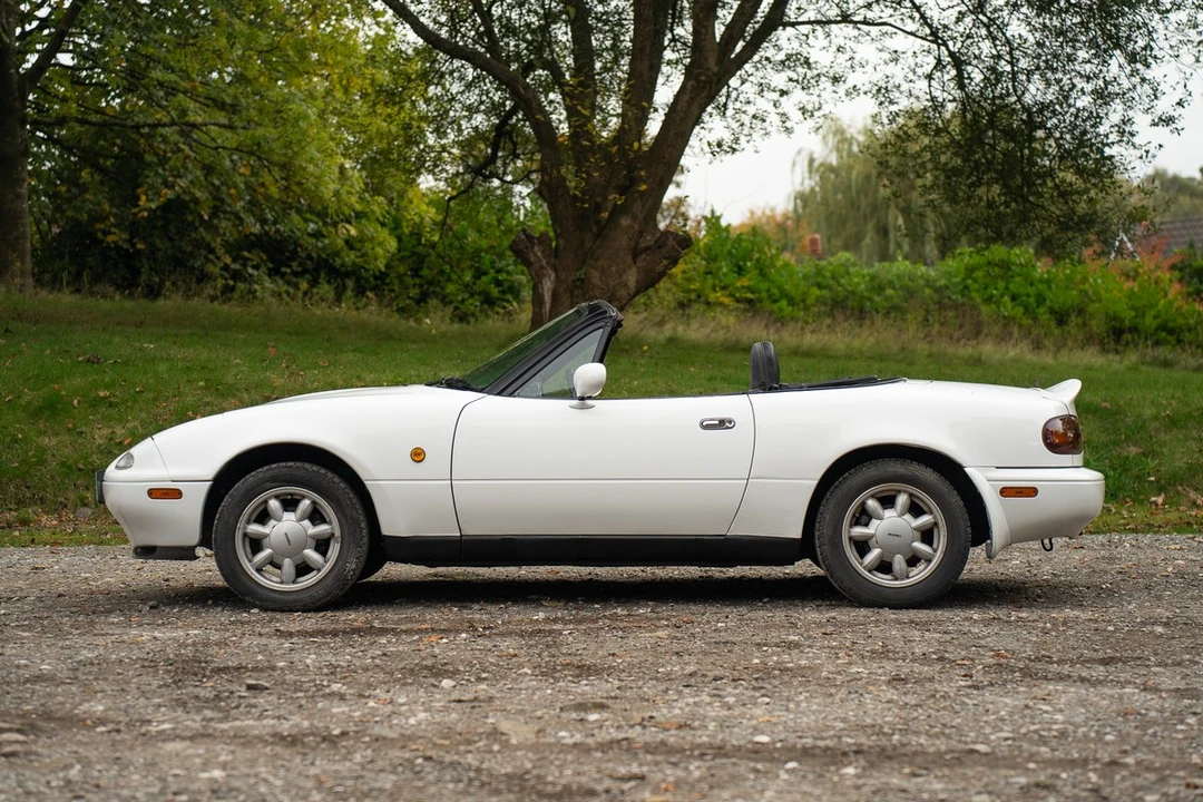 1990 Mazda NA MX-5 Miata - Image 12 of 30