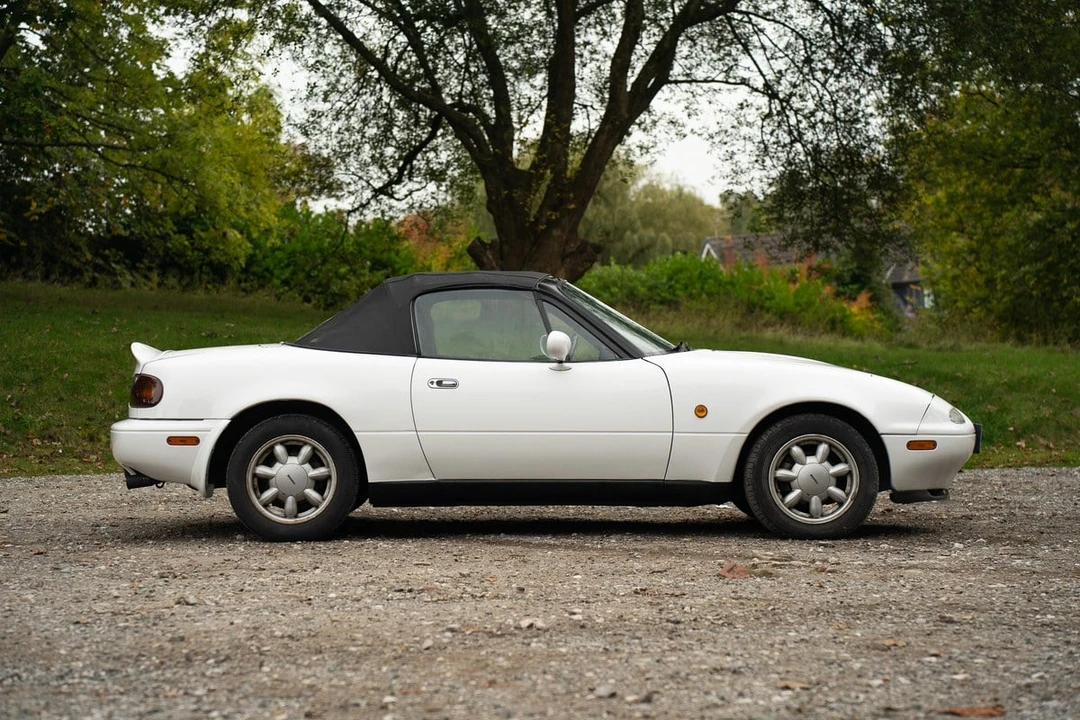 1990 Mazda NA MX-5 Miata - Image 18 of 30