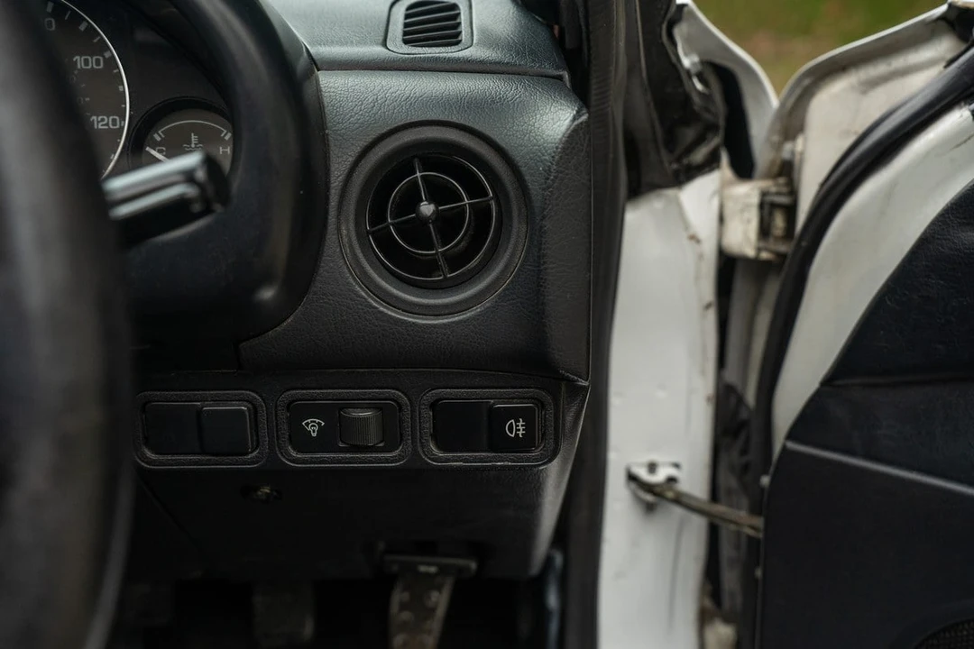 1990 Mazda NA MX-5 Miata - Image 30 of 30