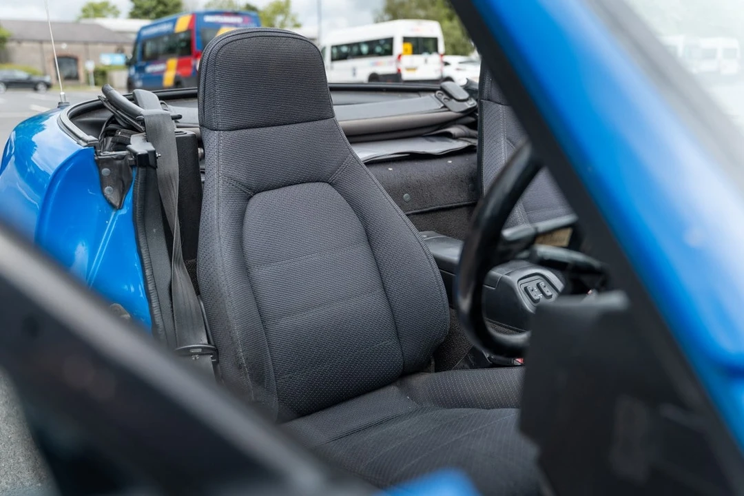1990 Mazda NA MX-5 Miata - Image 29 of 30