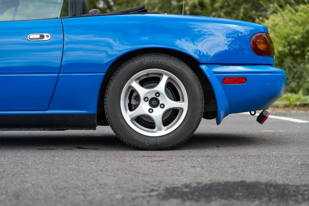 1990 Mazda NA MX-5 Miata - Image 19 of 30
