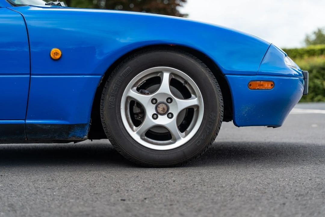 1990 Mazda NA MX-5 Miata - Image 21 of 30