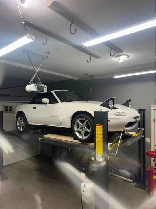 1990 Mazda NA MX-5 Miata - Image 8 of 9