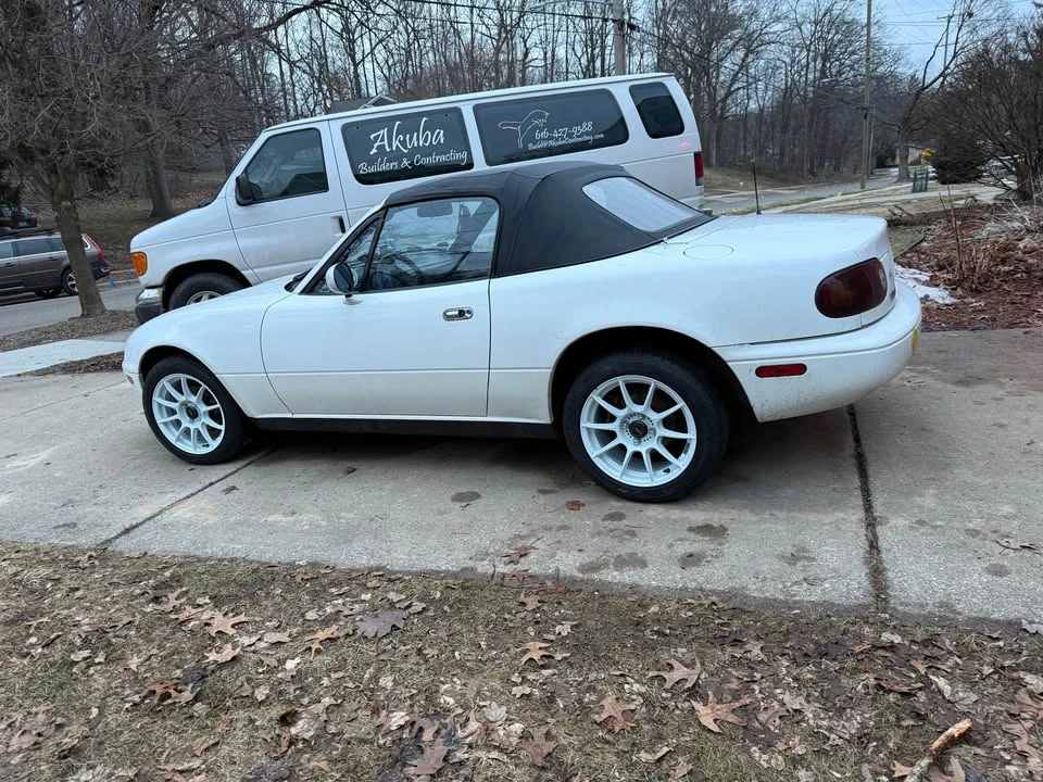 1990 Mazda NA MX-5 Miata - Image 2 of 3