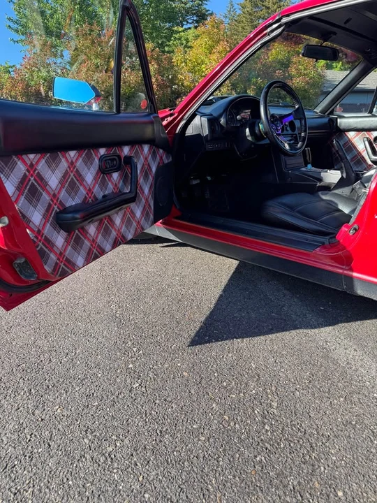 1990 Mazda NA MX-5 Miata - Image 5 of 11