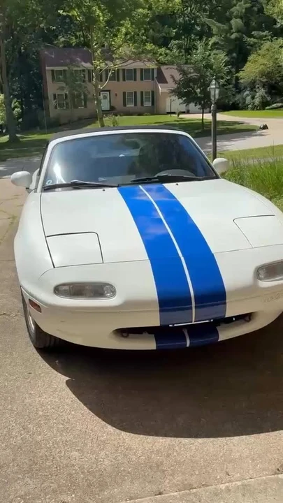 1990 Mazda NA MX-5 Miata - Image 11 of 11