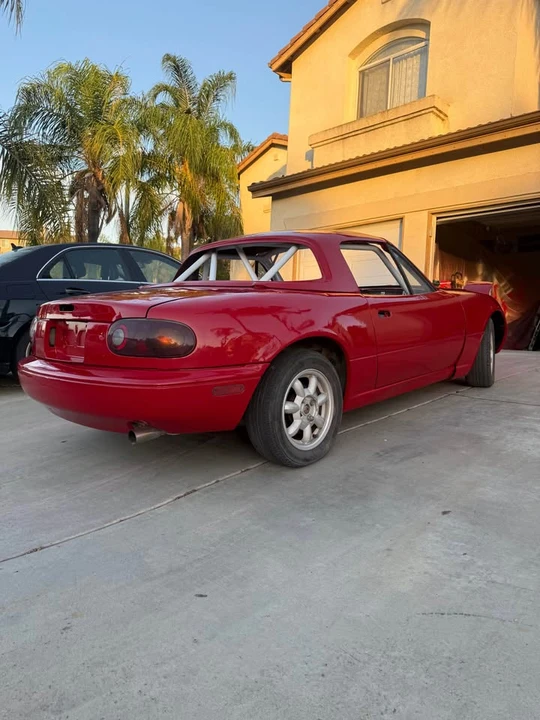 1990 Mazda NA MX-5 Miata - Image 4 of 15