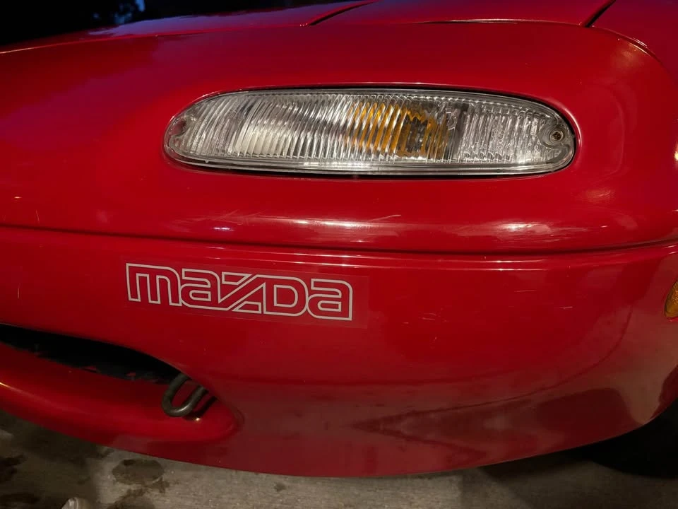 1990 Mazda NA MX-5 Miata - Image 10 of 20
