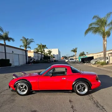1990 Mazda MX-5 Club Convertible 2D
