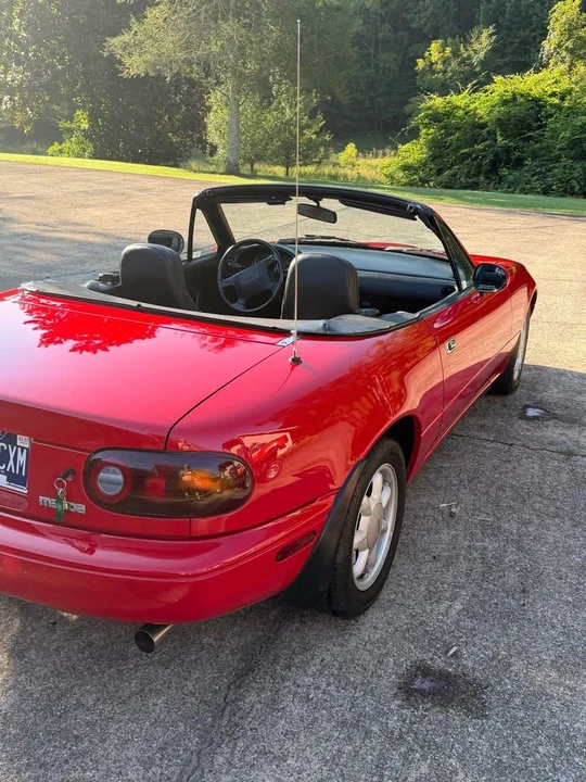 1990 Mazda NA MX-5 Miata - Image 7 of 8
