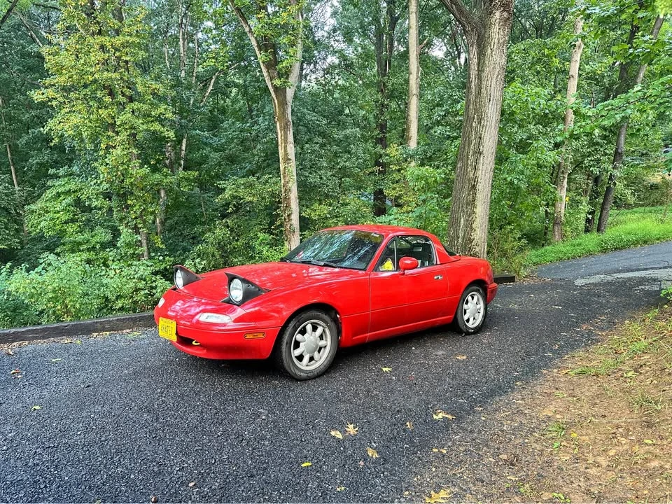 1990 Mazda NA MX-5 Miata - Image 5 of 13