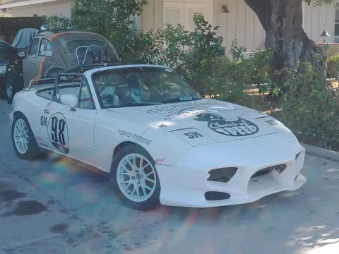 1990 Mazda MX-5 Convertible 2D