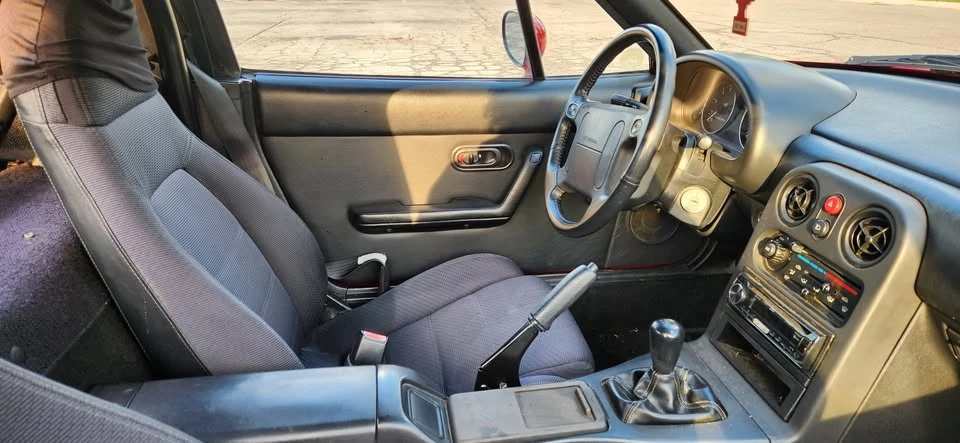 1990 Mazda NA MX-5 Miata - Image 16 of 16