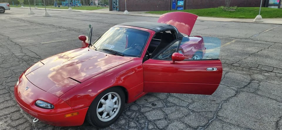 1990 Mazda NA MX-5 Miata - Image 11 of 16