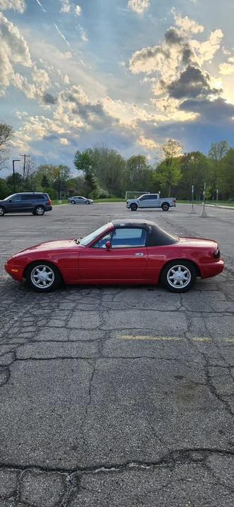 1990 Mazda NA MX-5 Miata - Image 6 of 16