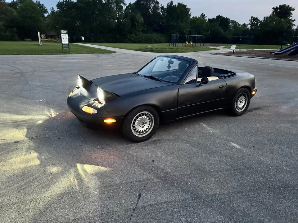 1990 Mazda NA MX-5 Miata - Image 7 of 10