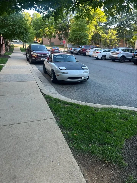 1990 Mazda NA MX-5 Miata - Image 2 of 10