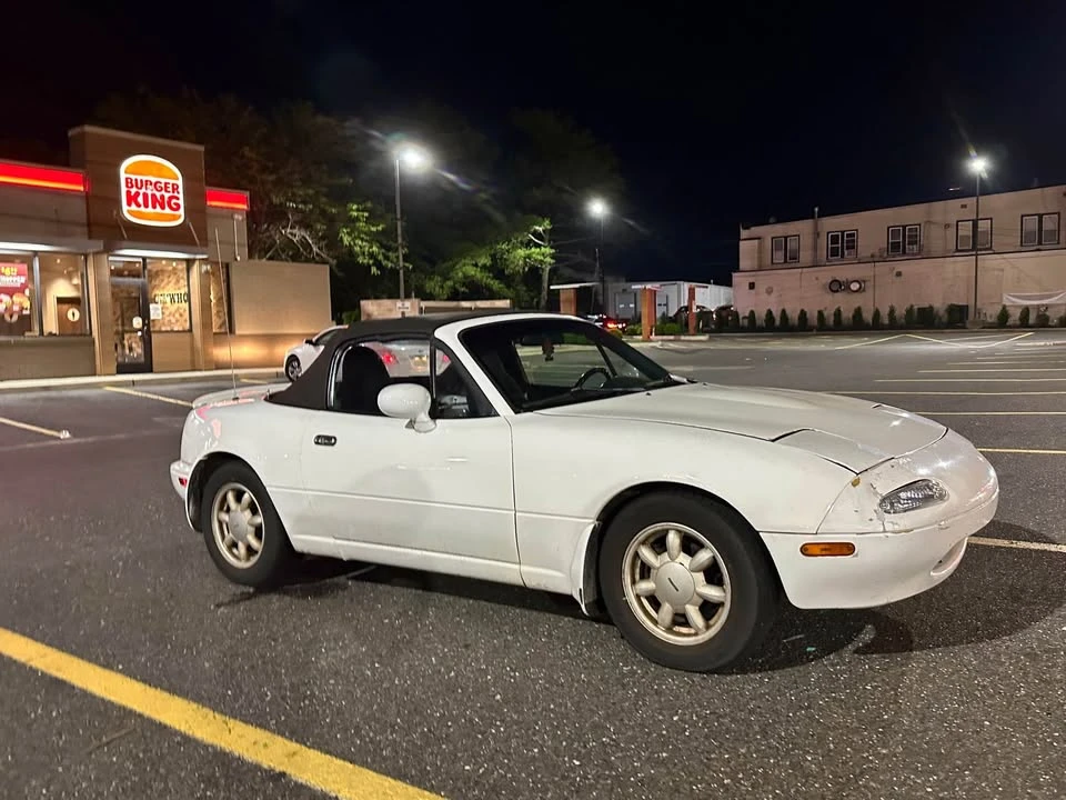 1990 Mazda NA MX-5 Miata - Image 2 of 9