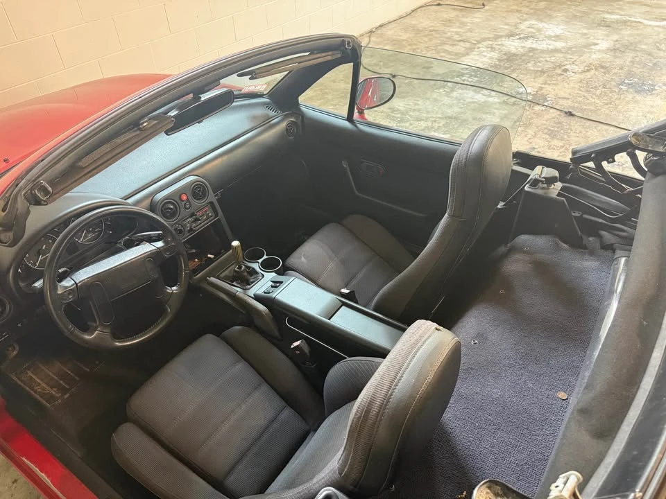 1990 Mazda NA MX-5 Miata - Image 11 of 18